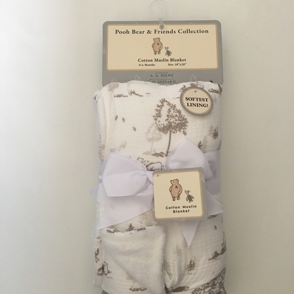 Winnie the Pooh Bear & Friends Cotton Muslin Blanket with Soft Lining NEW
